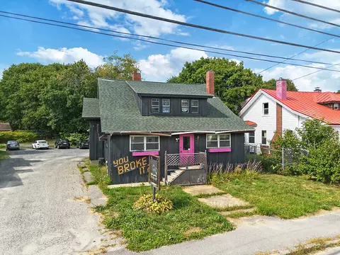 144 College Ave, Waterville, ME 04901