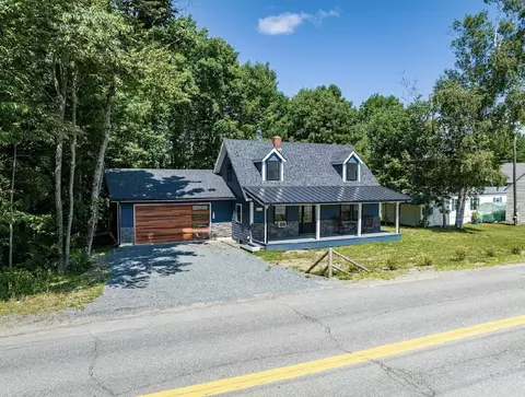 331 Enfield Rd, Lincoln, ME 04457