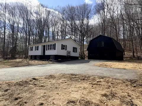 320 Eight Rod Rd, Augusta, ME 04330