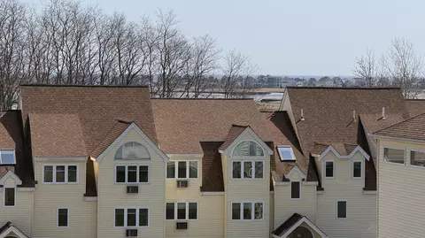 1373 Post Rd #12B, Wells, ME 04090