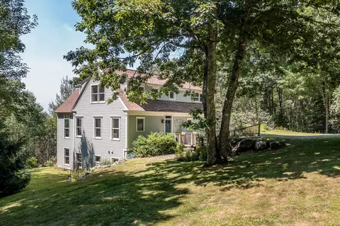 24 White Tail Dr, Rockport, ME 04856