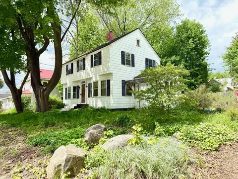 7 Donald St, Waterville, ME 04901