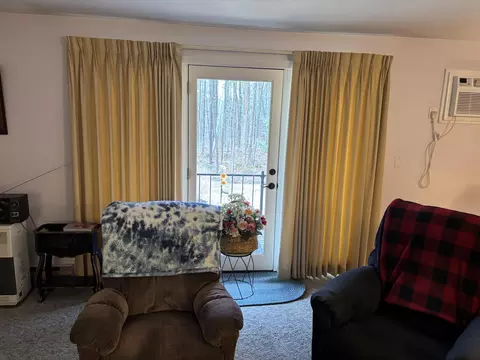 Living - 65 Smith St #8, Augusta, ME 04330 photo 3 of 3