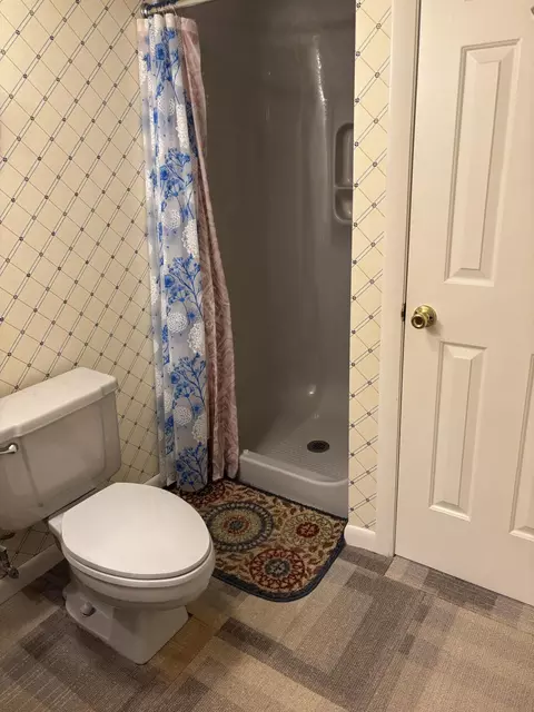 Bath - 65 Smith St #8, Augusta, ME 04330 photo 4 of 5