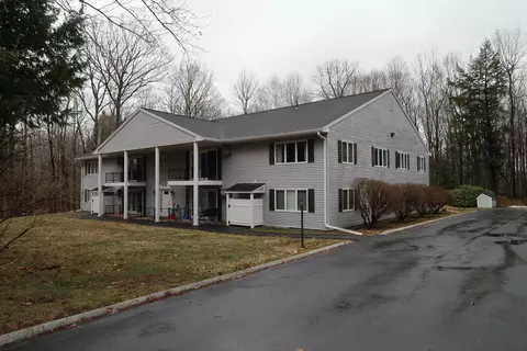 65 Smith St #8, Augusta, ME 04330