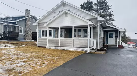 35 Leighton Ave, Limestone, ME 04750