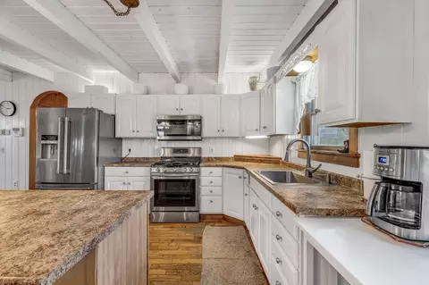 54 Folsom Ridge Rd, Burlington, ME 04417