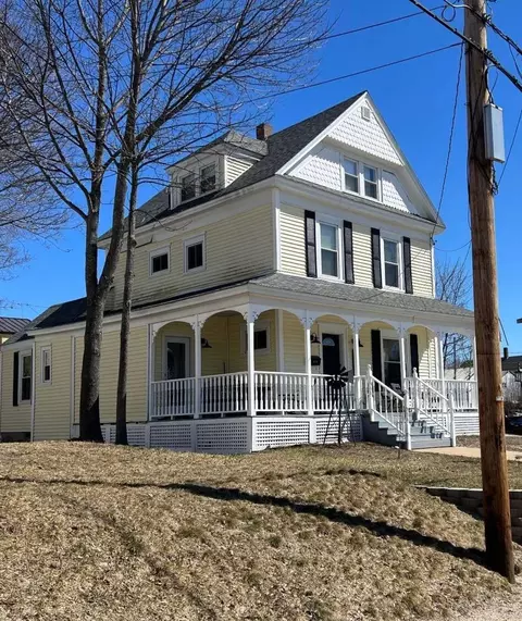 312 Pine St, Rumford, ME 04276