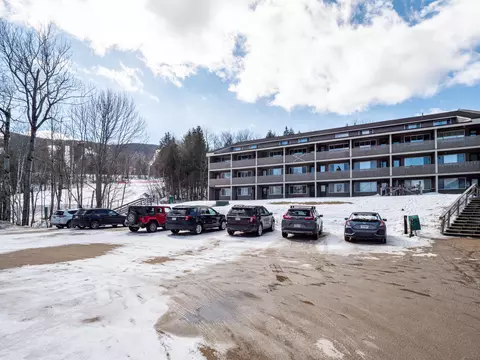 8 Fall Line Dr #S-207, Newry, ME 04261