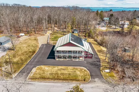 156 Congress St, Belfast, ME 04915