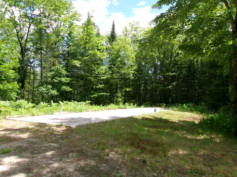 212 Mechanic Falls Rd, Poland, ME 04274