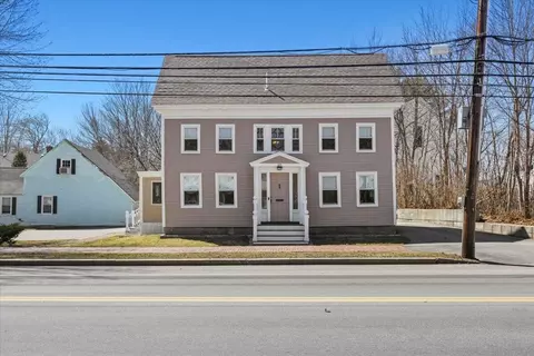 60 North St, Saco, ME 04072