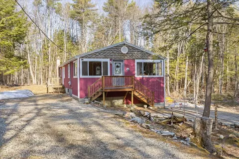 52 Rosemont Ave, Waterboro, ME 04061