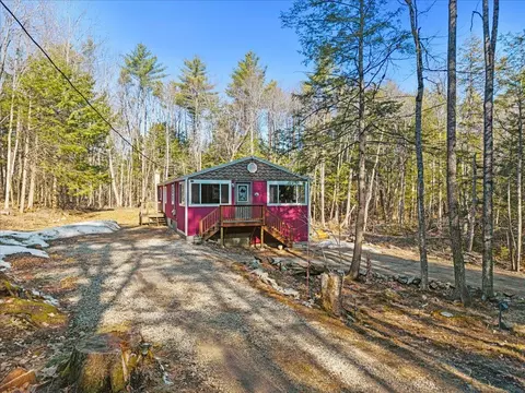 52 Rosemont Ave, Waterboro, ME 04061