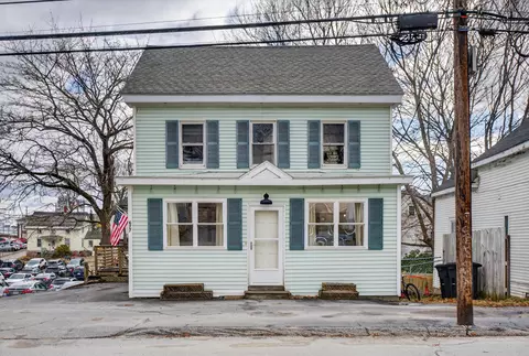 Exterior - 677 Middle St, Bath, ME 04530 photo 5 of 10