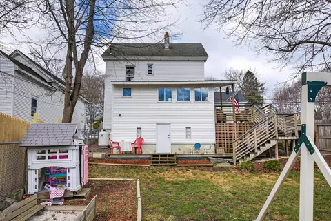 Exterior - 677 Middle St, Bath, ME 04530 photo 6 of 10