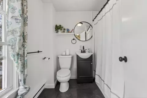 Bath - 677 Middle St, Bath, ME 04530 photo 2 of 2