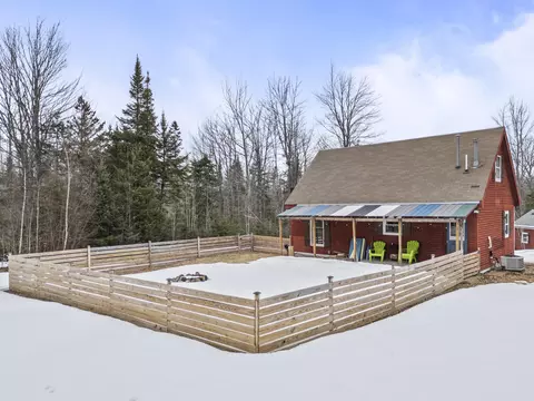 67 Baker Hill Rd, Salem Twp, ME 04983