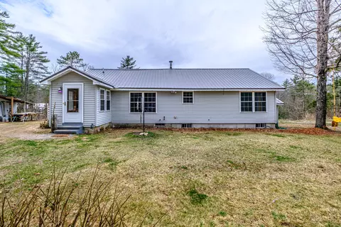 515 Bickford Pond Rd, Porter, ME 04068