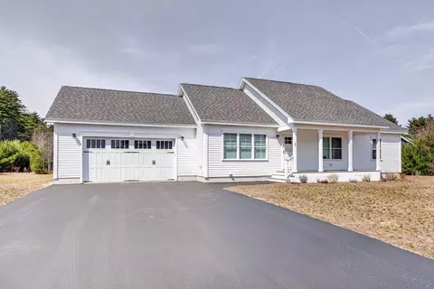 27 Alden Pines Dr #9, Waterboro, ME 04087