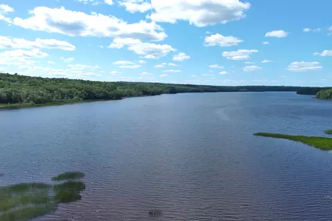71 Bunny Trl, Warren, ME 04864
