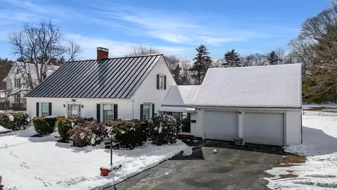 308 Park Ave, Auburn, ME 04210