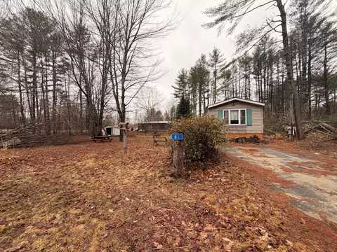 6 Sandy Ln, Livermore Falls, ME 04254