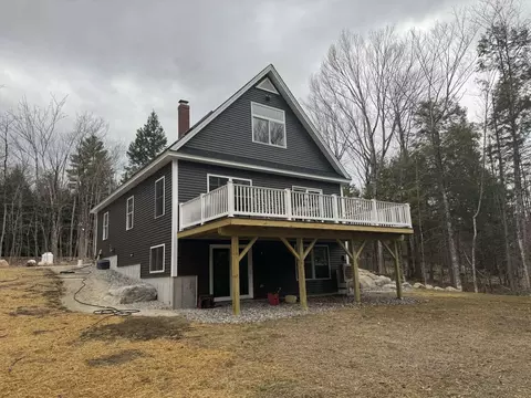 435 Hancock Pond Rd, Sebago, ME 04029