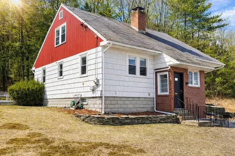 687 Main St, Sanford, ME 04073