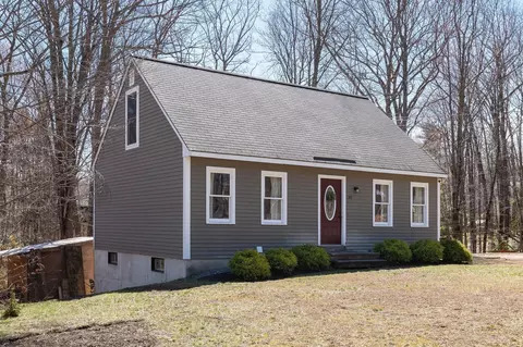 30 Running Brook Dr, Sanford, ME 04073