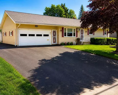 12 Fortin Way, Lewiston, ME 04240