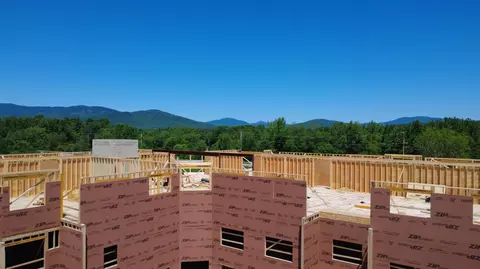 23 Cross St #209, Bethel, ME 04217