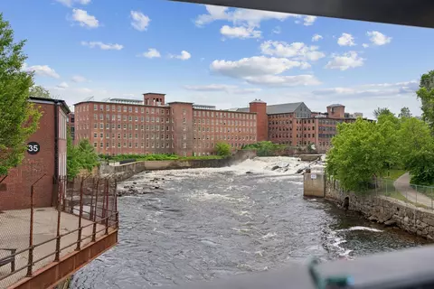 2 Main St #15-403, Biddeford, ME 04005