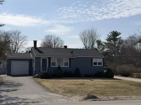 26 Broadway, Machias, ME 04654
