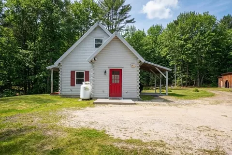 7 Abbott Hill Rd, West Paris, ME 04289