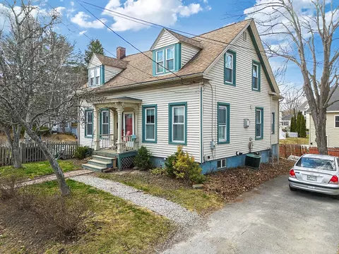 131 Brunswick Ave, Gardiner, ME 04345