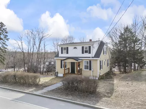663 Lisbon St, Lisbon, ME 04252