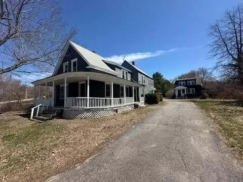 121-123 Oak Hill Rd, Auburn, ME 04210