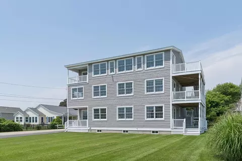 42 Rachel Carson Ln, Wells, ME 04090
