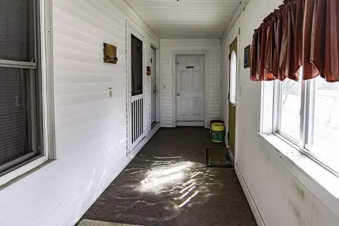 Entry Way - 333 Penobscot Ave, Millinocket, ME 04462 photo 1 of 3