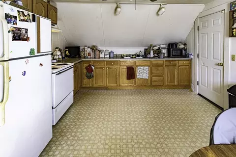 Kitchen - 333 Penobscot Ave, Millinocket, ME 04462 photo 2 of 3
