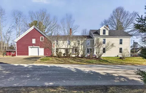 119 Cedar St, Belfast, ME 04915
