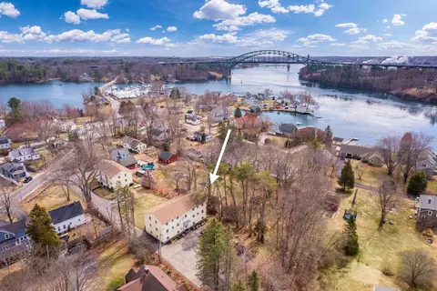 11 Carriage Hill Rd #B, Eliot, ME 03903