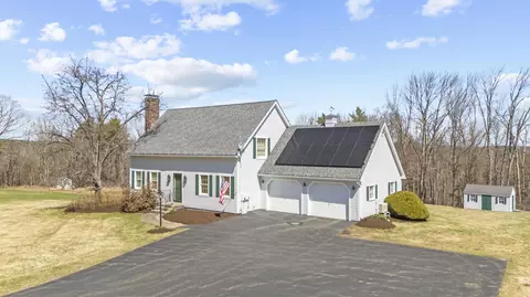 491 Hanson Ridge Rd, Springvale, ME 04083