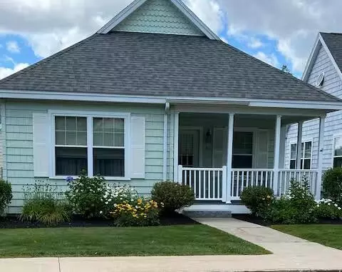 15 Summer Winds Dr #15, Old Orchard Beach, ME 04064