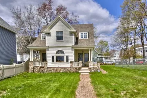 28 Saco Ave, Old Orchard Beach, ME 04064