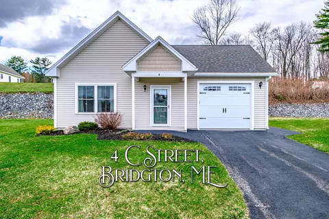 4 C St, Bridgton, ME 04009