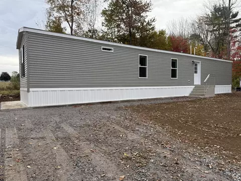 33 Bush Ln, Litchfield, ME 04350