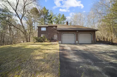 3 Winterhaven Dr, Orono, ME 04473