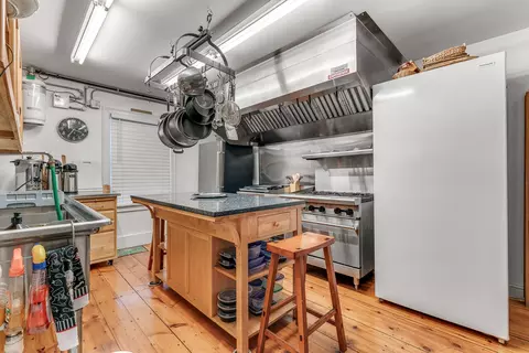 Kitchen - 525 Post Rd, Wells, ME 04090 photo 1 of 2